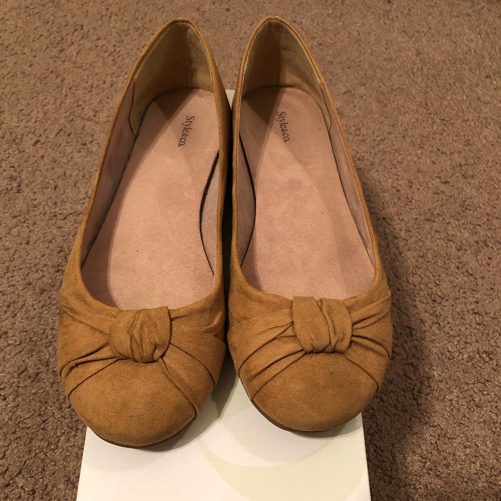Tan Style & Co flats